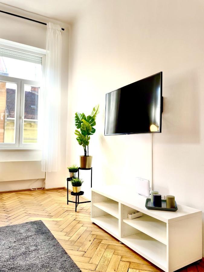 Eotvos 25 Apartment Budapest Exteriör bild