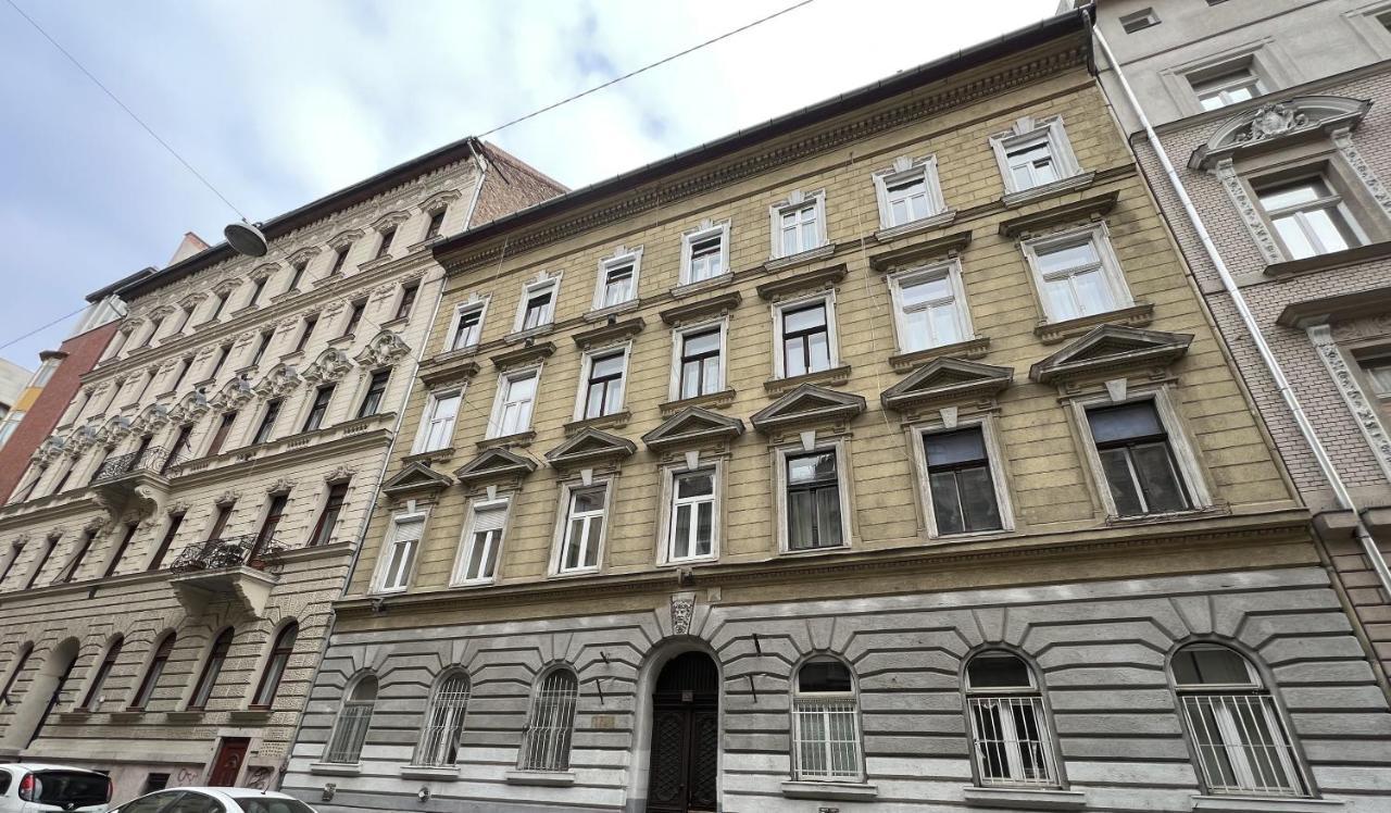 Eotvos 25 Apartment Budapest Exteriör bild