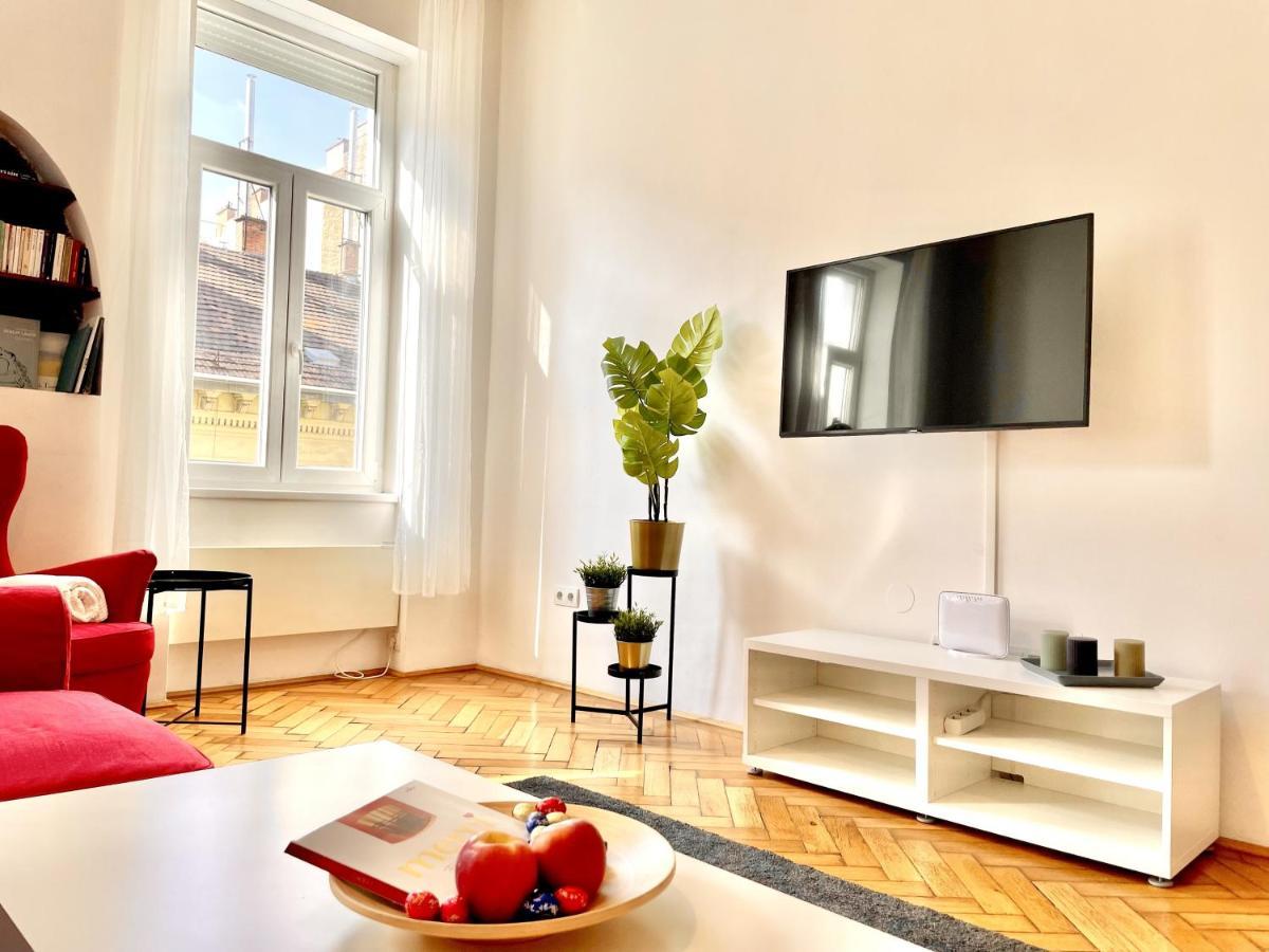 Eotvos 25 Apartment Budapest Exteriör bild